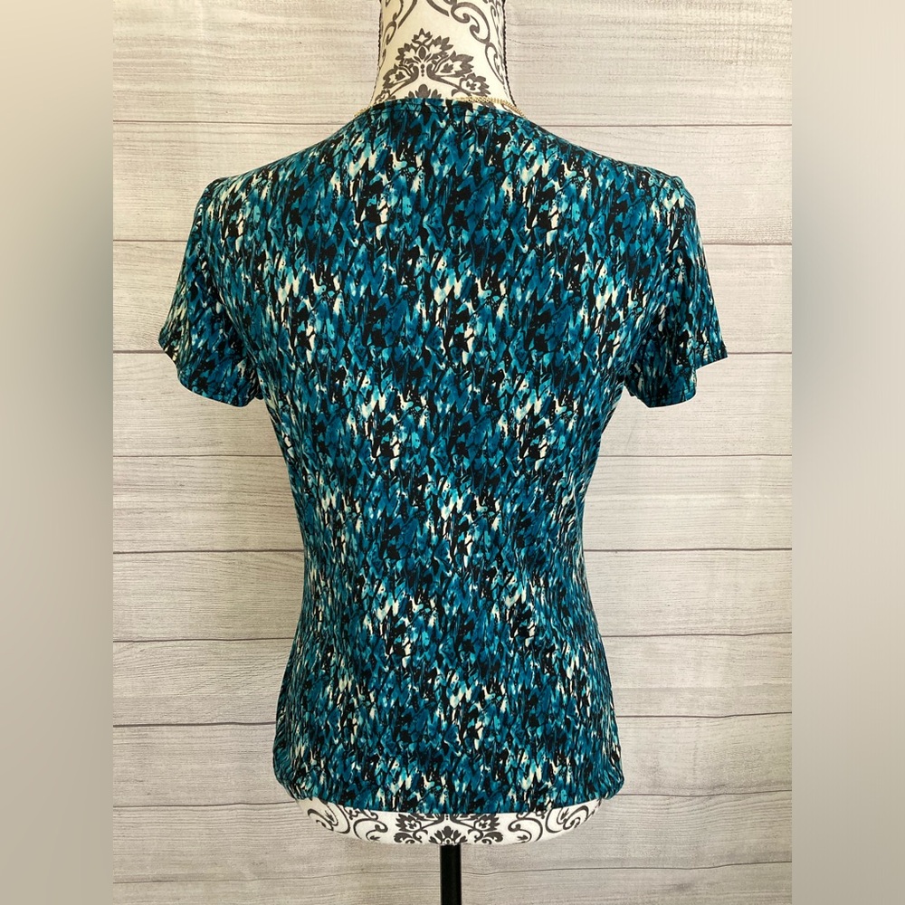 Vintage Suzie | Women’s Bright Vibrant Print Short Sleeve Blouse - Picture 3 of 6